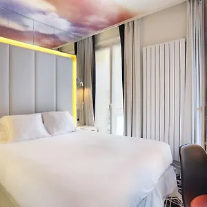 Nouvel Eiffel Otel