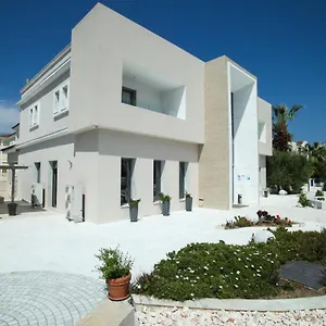 Naias Chaniotis