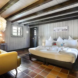 https://les-lodges-de-babylone.hotels-rhonealpes.com